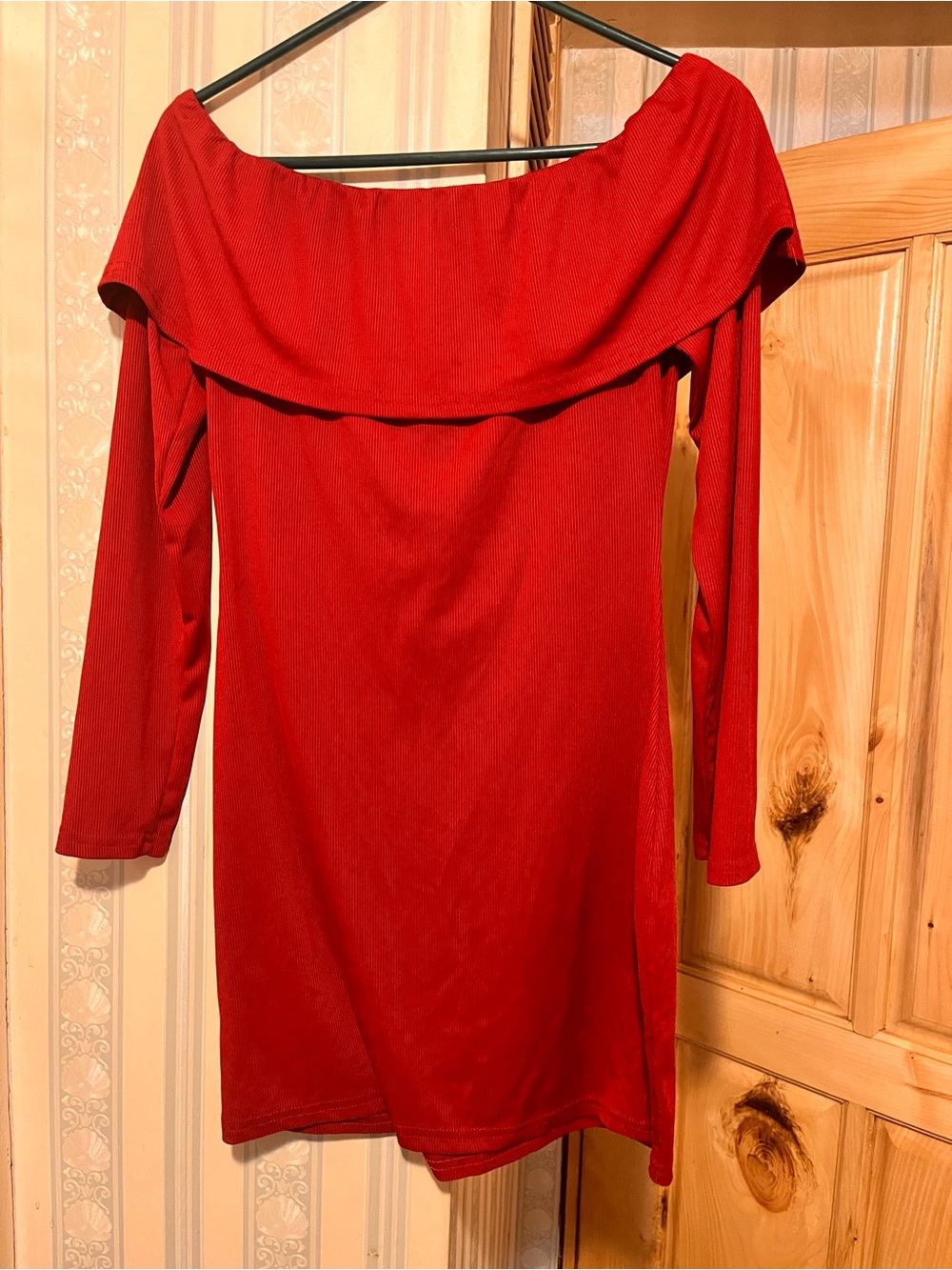 ROMWE Off-Shoulder Ribbed Mini Dress in Red - Picture 4 of 4